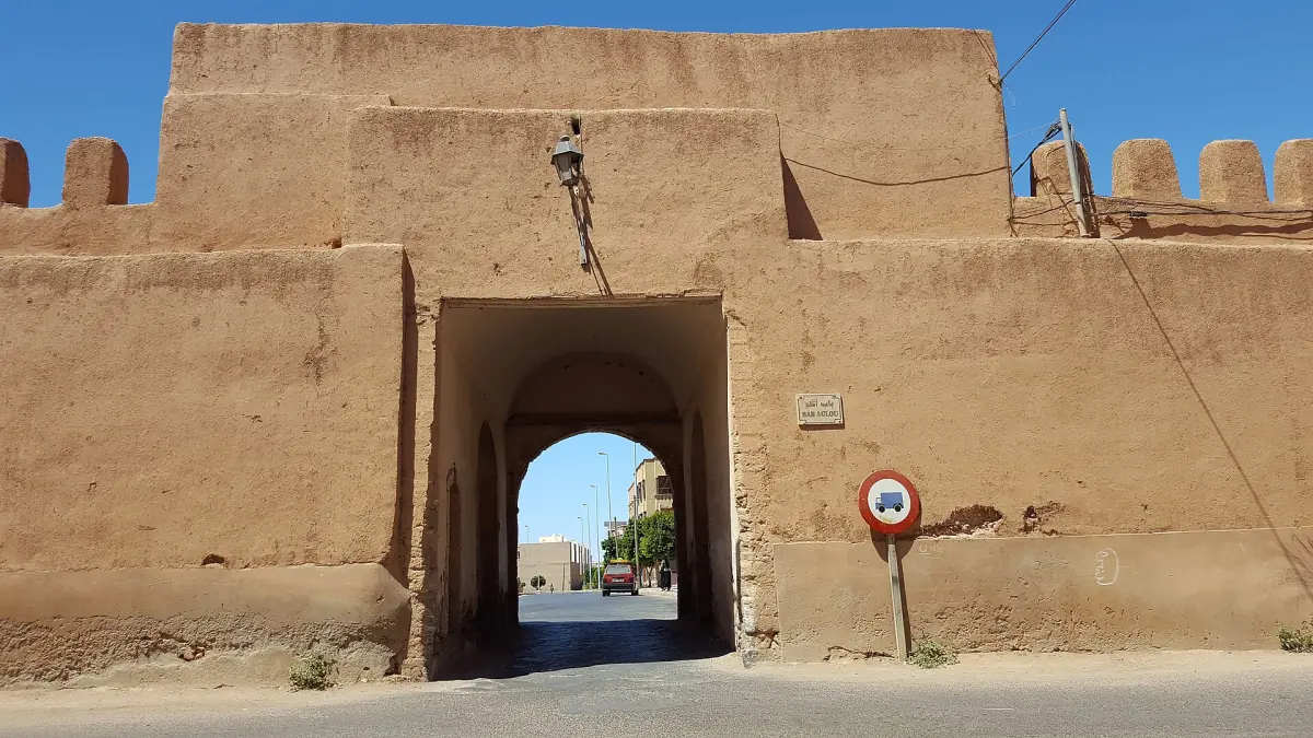 Adobe gate of Bab Aglou with a pointed arch in the ramparts of Tiznit